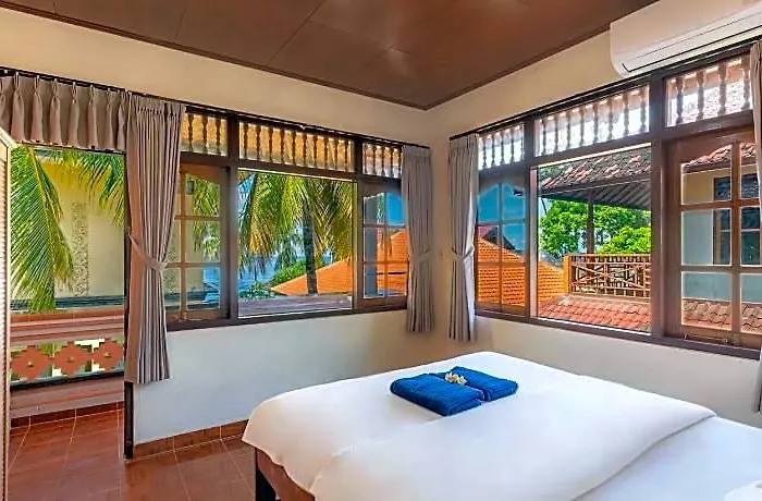 Paradise Palm 4*